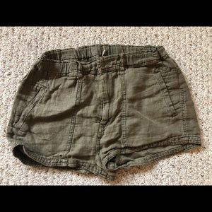 Anthropologie cargo shorts size 4